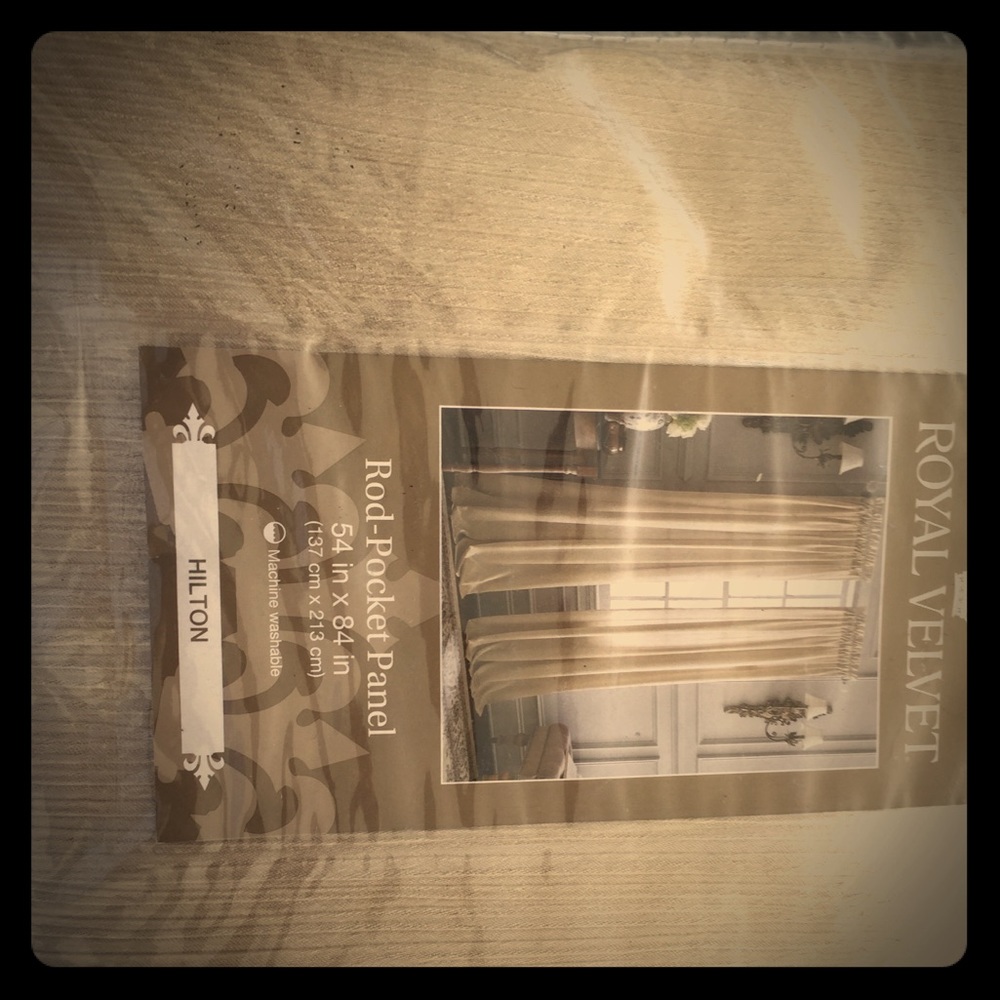 2Royal Velvet Rod-pocket Hilton curtains 2valances